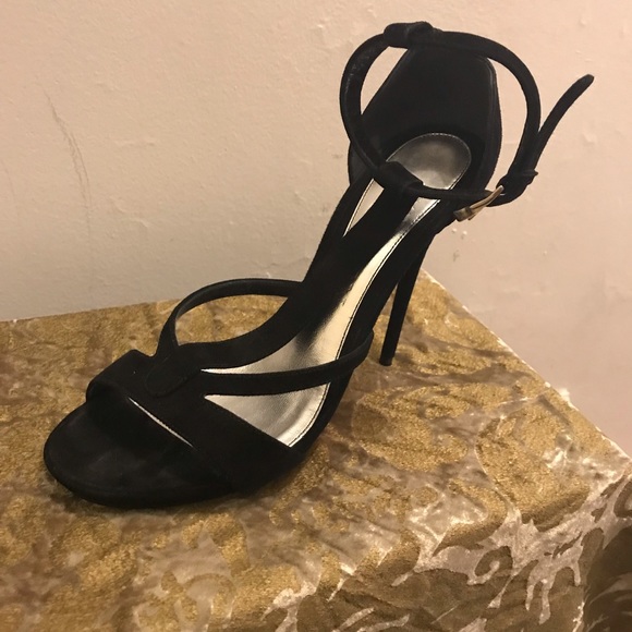 Alexander McQueen Suede Strappy Heels - Picture 3 of 8